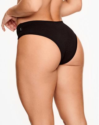 CA-03-0037---Lookbook---Nay140141